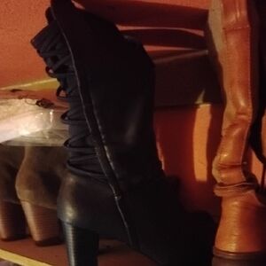 Black Lace-Up Women's Boots